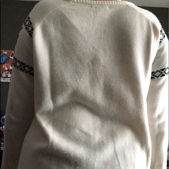Off white sweater with black pattern. Size XL - Picture 2 of 3